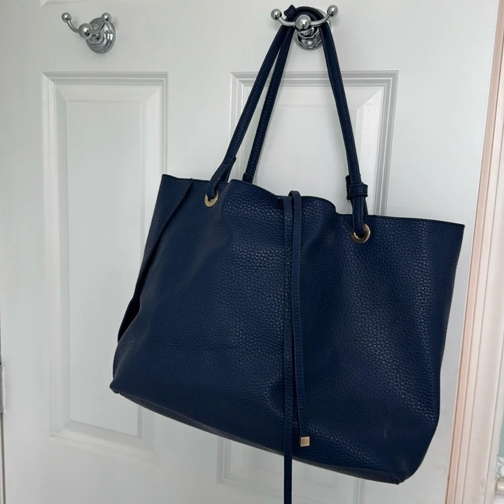 Shiraleah Chicago heavy blue leather tote - Picture 1 of 5